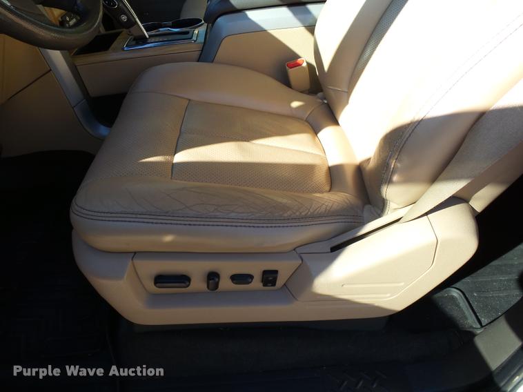 image for item DB4550 2011 Ford F150 Lariat Special Edition SuperCrew pickup truck