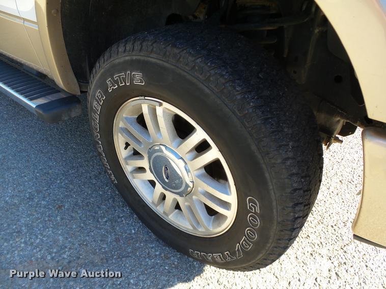 image for item DB4550 2011 Ford F150 Lariat Special Edition SuperCrew pickup truck