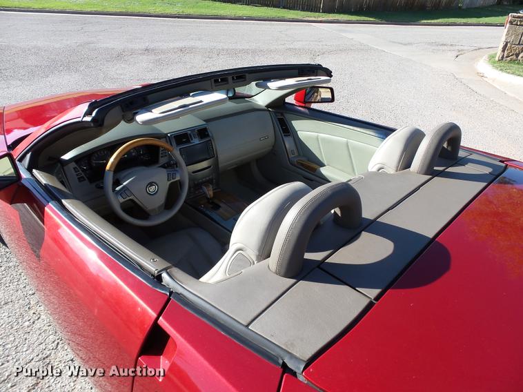 image for item DB4551 2005 Cadillac XLR convertible