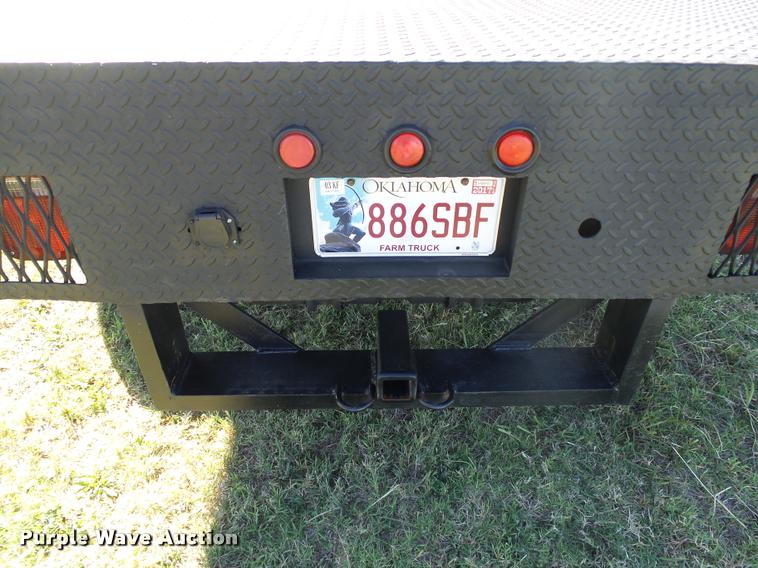 image for item DB4557 1999 Ford F350 Super Duty flatbed pickup truck