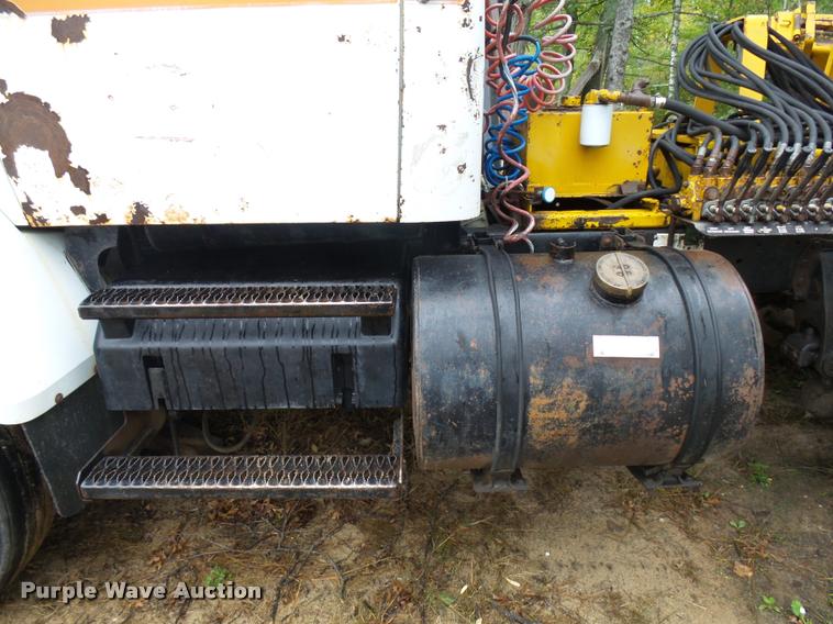 image for item J1634 1979 Chevrolet Bruin truck with tree spade