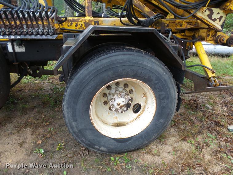 image for item J1634 1979 Chevrolet Bruin truck with tree spade