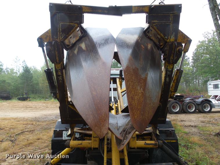 image for item J1634 1979 Chevrolet Bruin truck with tree spade