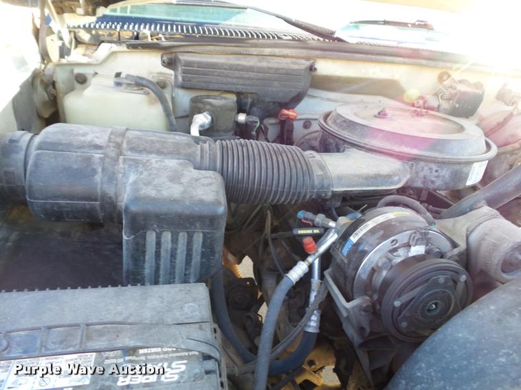 image for item J4756 1994 Chevrolet Cheyenne 2500HD pickup truck