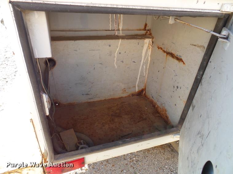 image for item J4756 1994 Chevrolet Cheyenne 2500HD pickup truck