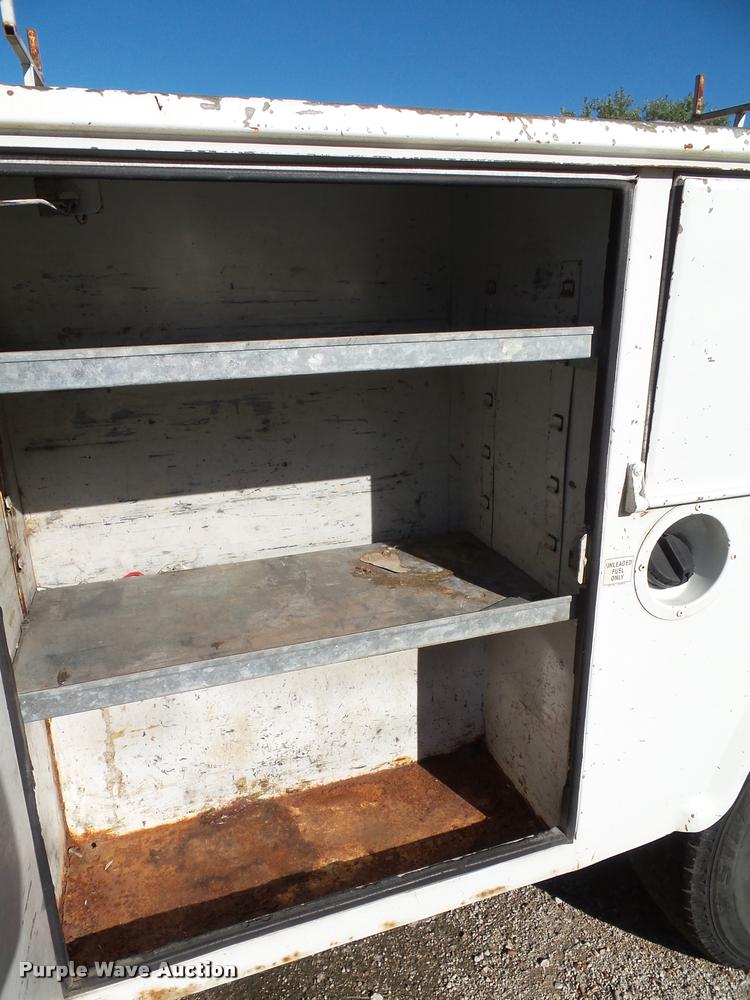 image for item J4756 1994 Chevrolet Cheyenne 2500HD pickup truck