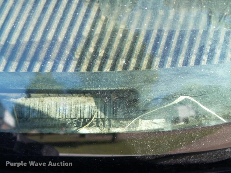 image for item J4756 1994 Chevrolet Cheyenne 2500HD pickup truck