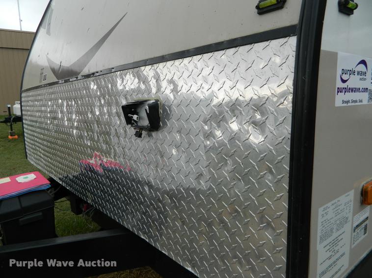 image for item J5096 2015 Jayco camper