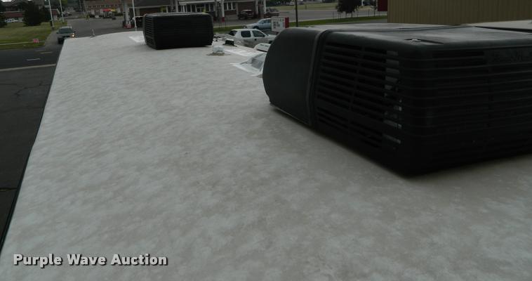 image for item J5096 2015 Jayco camper