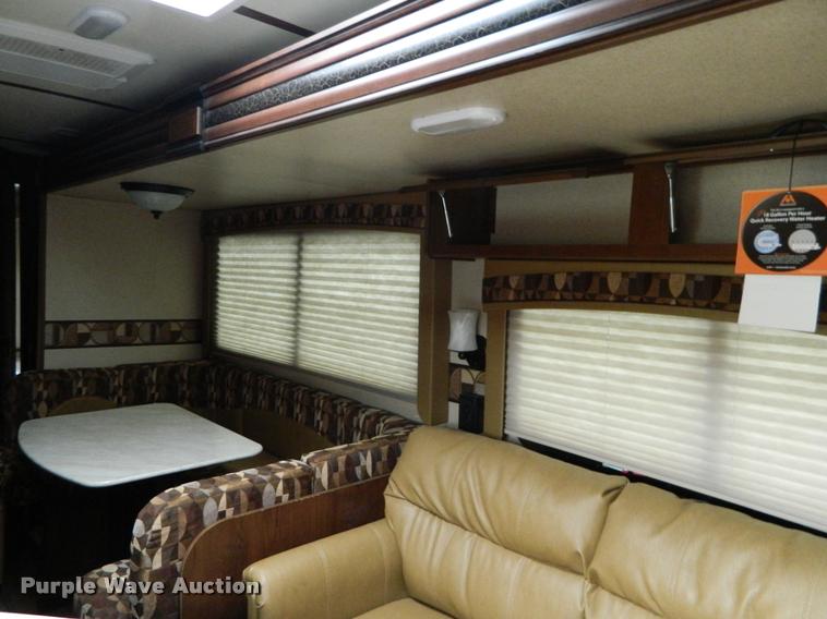 image for item J5096 2015 Jayco camper