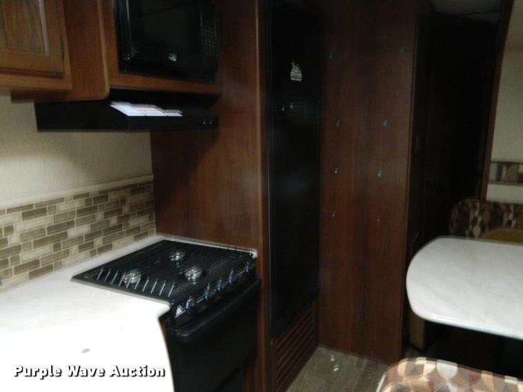 image for item J5096 2015 Jayco camper