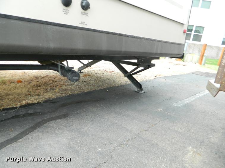 image for item J5096 2015 Jayco camper