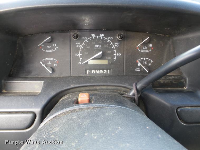 image for item J8948 1997 Ford F250 HD SuperCab pickup truck