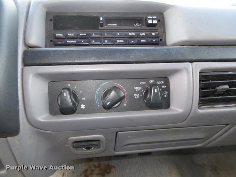 image for item J8948 1997 Ford F250 HD SuperCab pickup truck