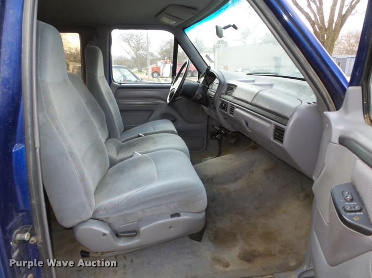 image for item J8948 1997 Ford F250 HD SuperCab pickup truck