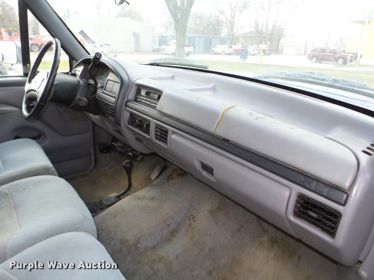 image for item J8948 1997 Ford F250 HD SuperCab pickup truck