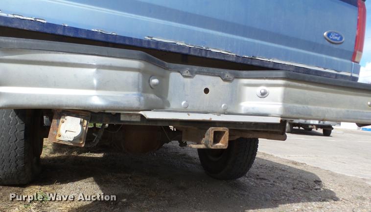 image for item J8948 1997 Ford F250 HD SuperCab pickup truck