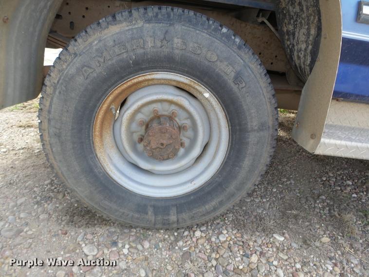 image for item J8948 1997 Ford F250 HD SuperCab pickup truck