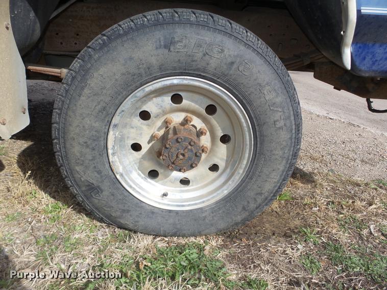 image for item J8948 1997 Ford F250 HD SuperCab pickup truck