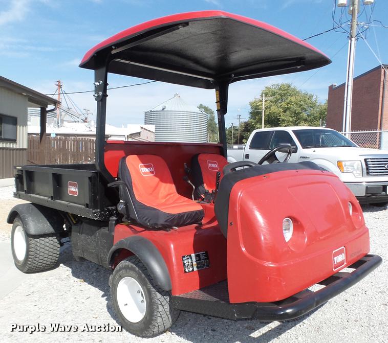 image for item J8958 2004 Toro 3200 utility vehicle