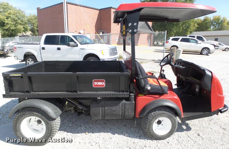 image for item J8958 2004 Toro 3200 utility vehicle