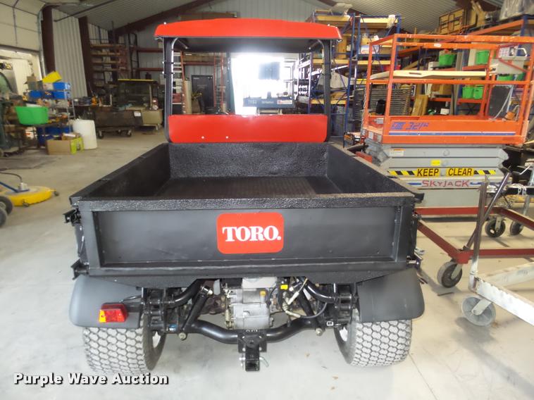 image for item J8958 2004 Toro 3200 utility vehicle
