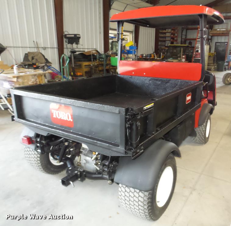 image for item J8958 2004 Toro 3200 utility vehicle