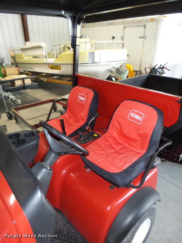 image for item J8958 2004 Toro 3200 utility vehicle