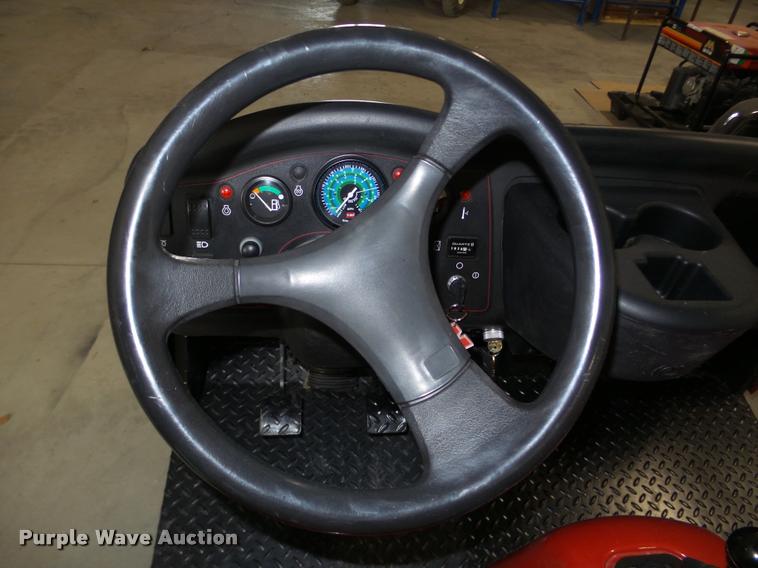 image for item J8958 2004 Toro 3200 utility vehicle