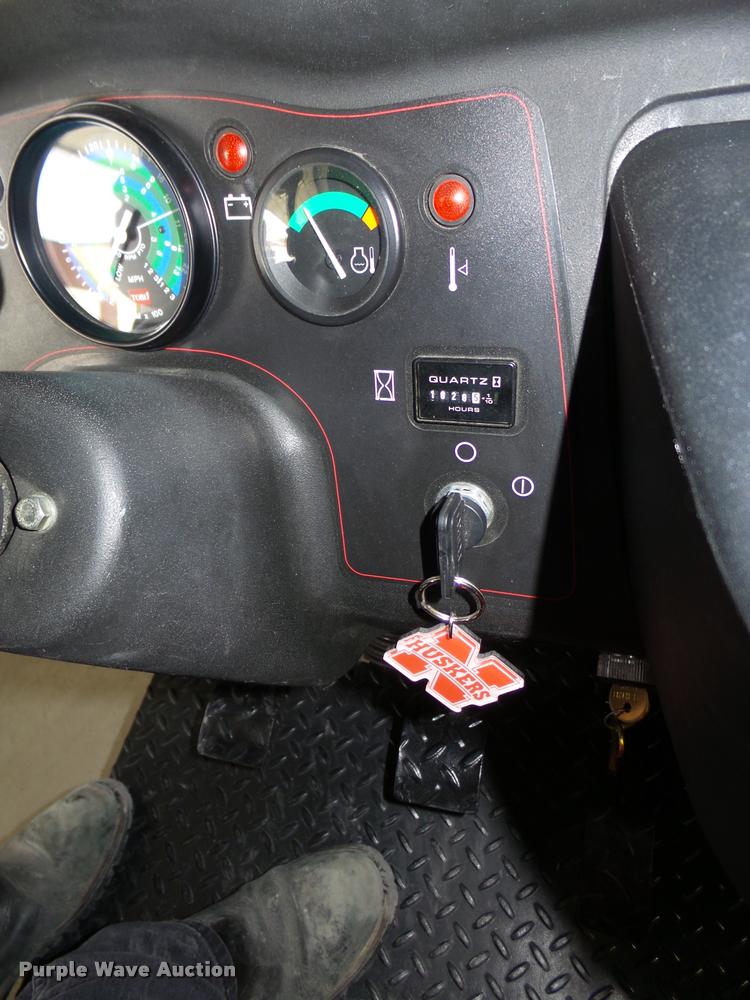 image for item J8958 2004 Toro 3200 utility vehicle