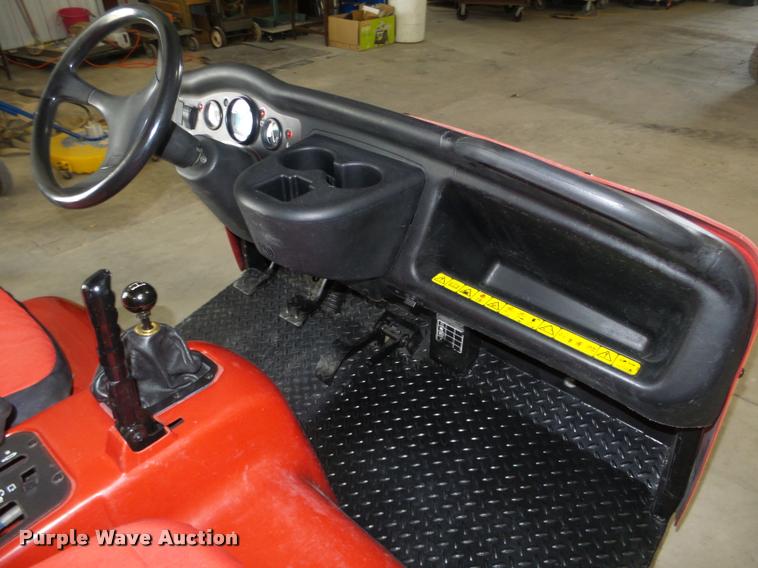 image for item J8958 2004 Toro 3200 utility vehicle