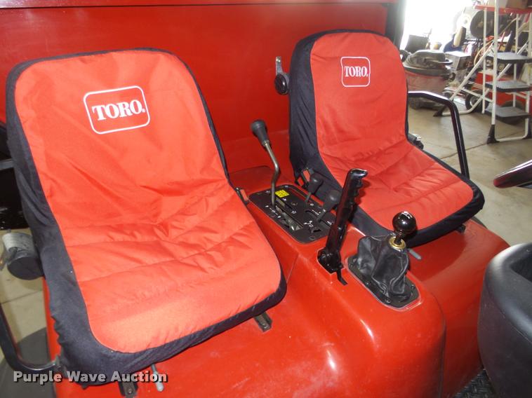 image for item J8958 2004 Toro 3200 utility vehicle