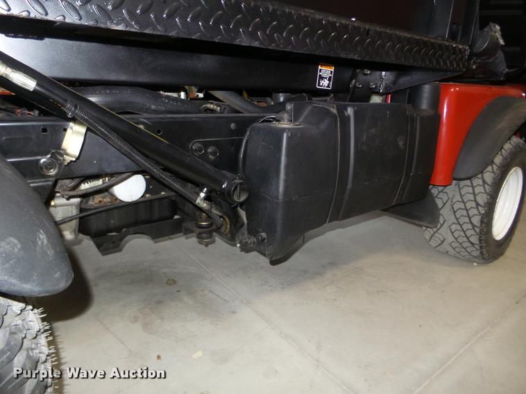 image for item J8958 2004 Toro 3200 utility vehicle