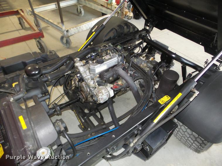 image for item J8958 2004 Toro 3200 utility vehicle