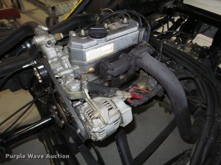 image for item J8958 2004 Toro 3200 utility vehicle