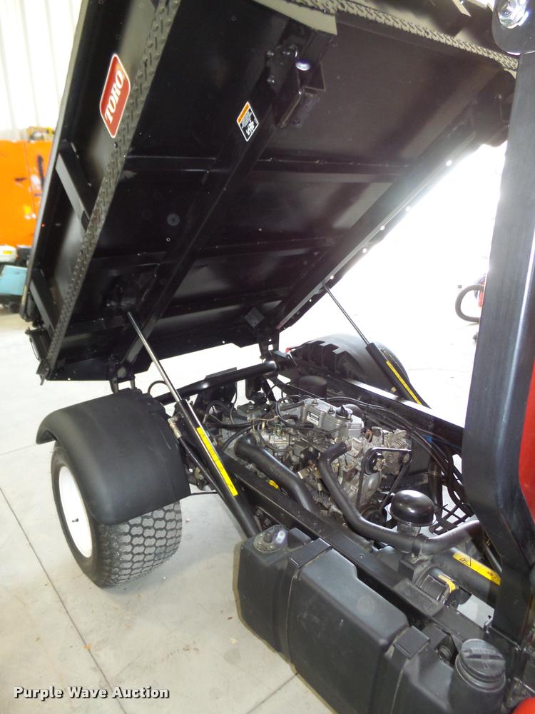 image for item J8958 2004 Toro 3200 utility vehicle