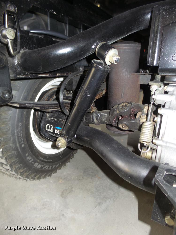 image for item J8958 2004 Toro 3200 utility vehicle