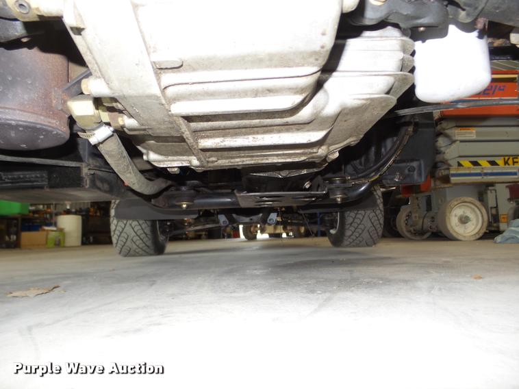 image for item J8958 2004 Toro 3200 utility vehicle