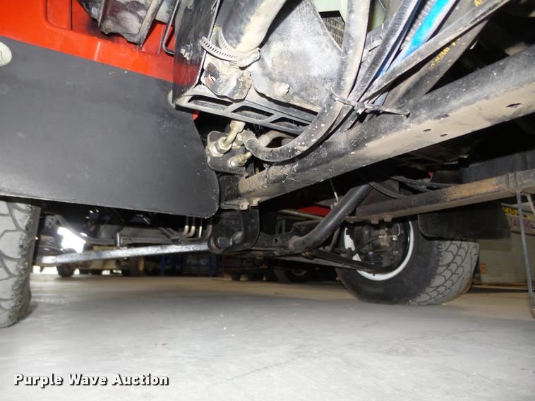 image for item J8958 2004 Toro 3200 utility vehicle