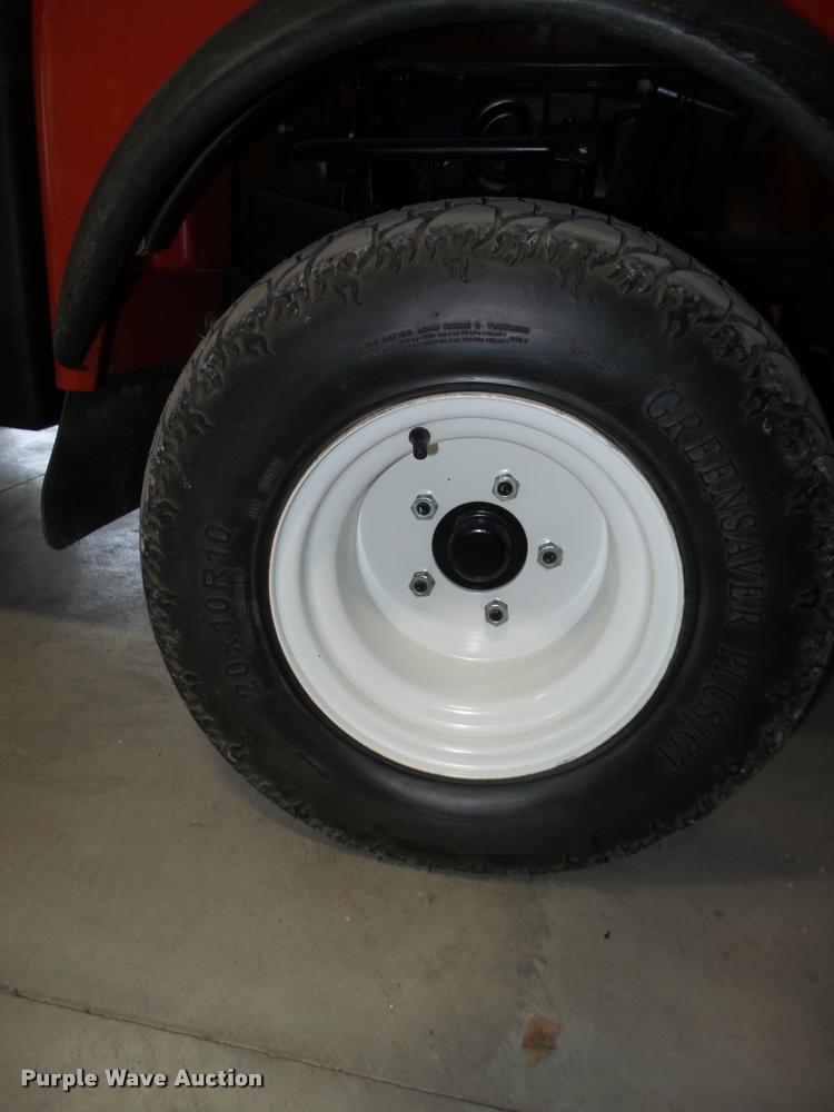 image for item J8958 2004 Toro 3200 utility vehicle