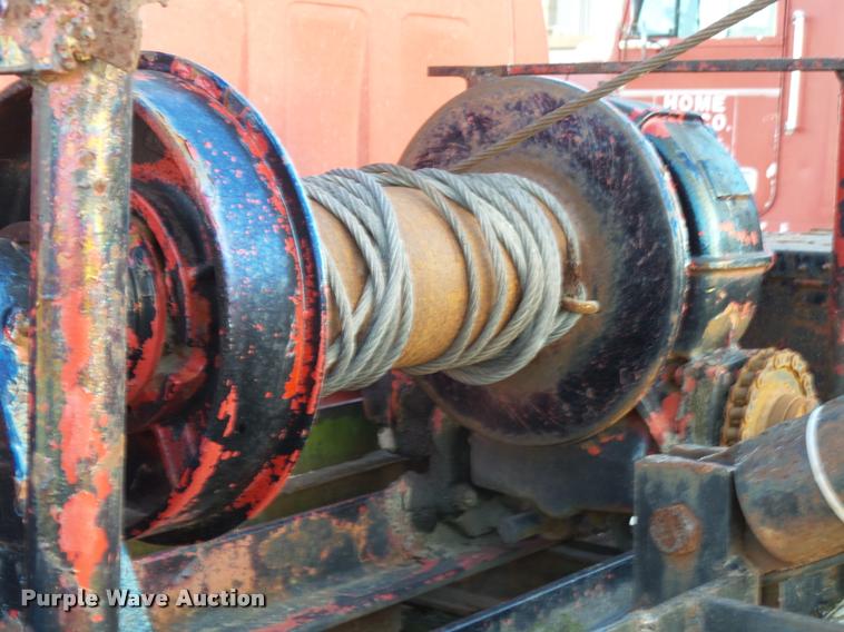 image for item K1108 1994 GMC TopKick C7000 wrecker truck