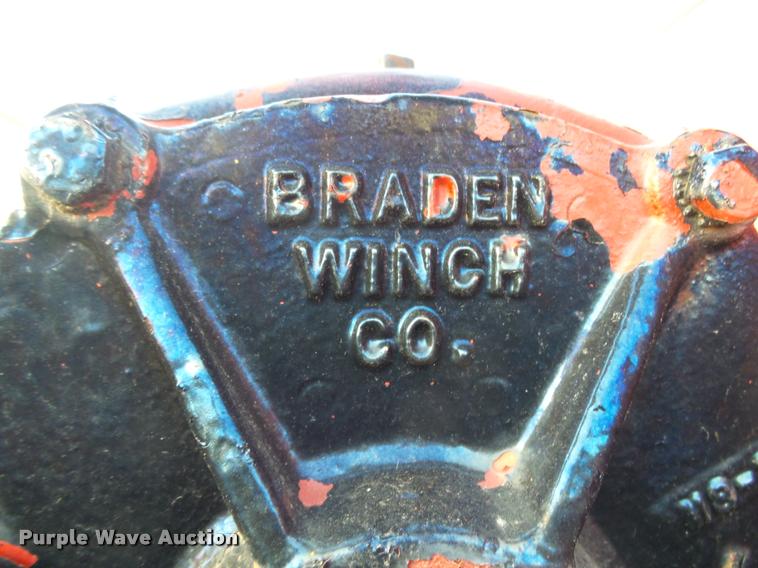 image for item K1108 1994 GMC TopKick C7000 wrecker truck