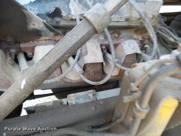 image for item K1108 1994 GMC TopKick C7000 wrecker truck