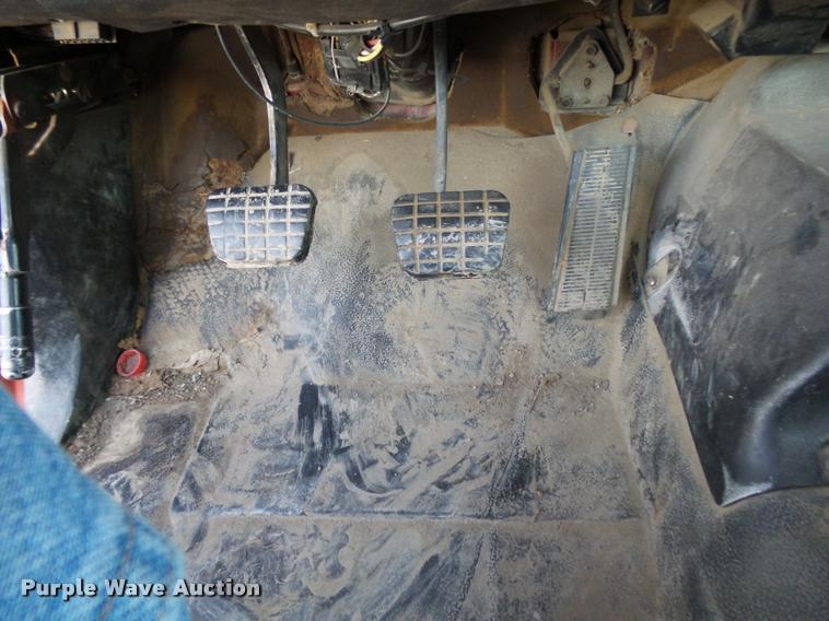 image for item K1108 1994 GMC TopKick C7000 wrecker truck