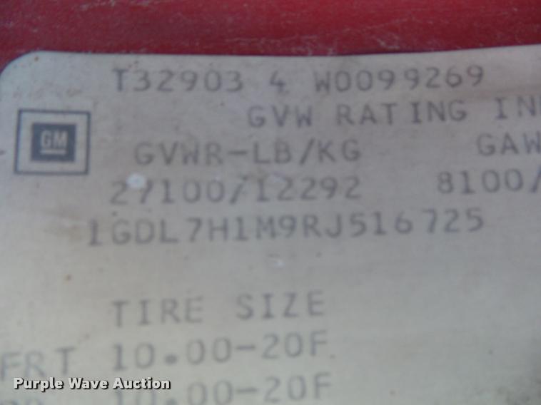 image for item K1108 1994 GMC TopKick C7000 wrecker truck