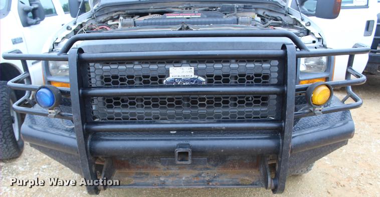 image for item K1947 2005 Ford F350 Super Duty XL Crew Cab pickup truck cab and chassis