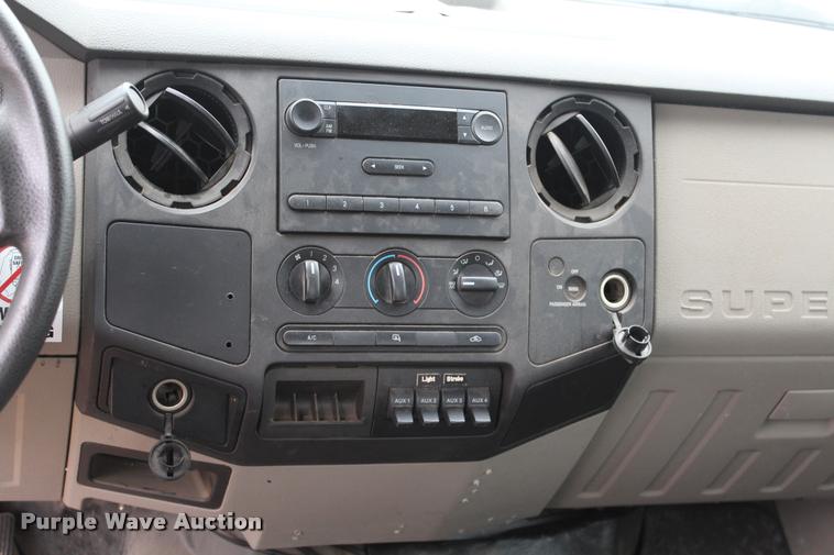 image for item K1948 2010 Ford F550 Super Duty XL SuperCab truck cab and chassis