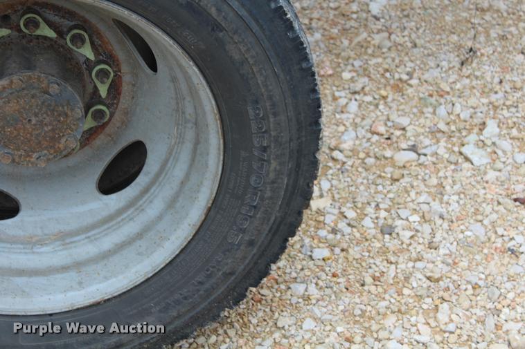 image for item K1948 2010 Ford F550 Super Duty XL SuperCab truck cab and chassis