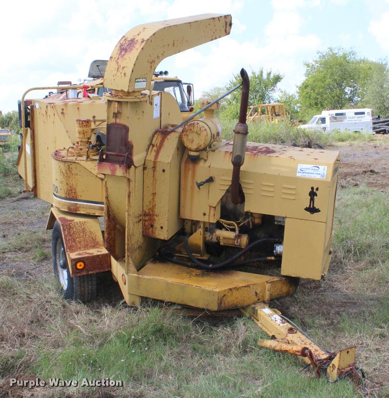 image for item K1959 Vermeer 1250 wood chipper