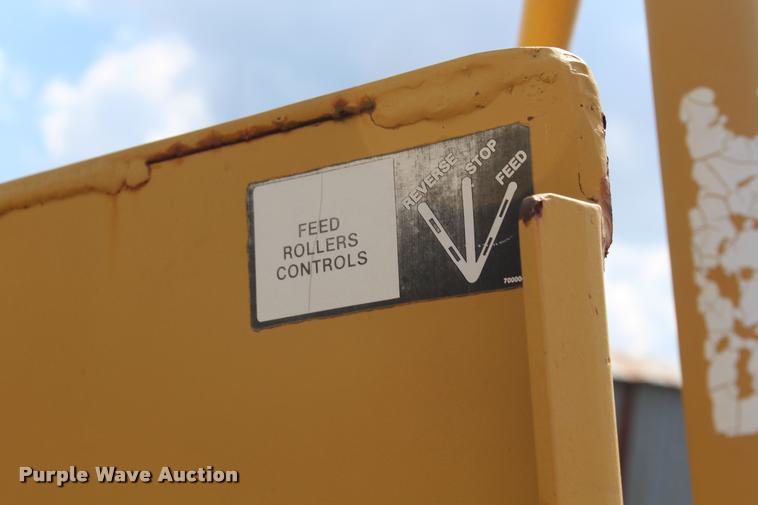 image for item K1959 Vermeer 1250 wood chipper